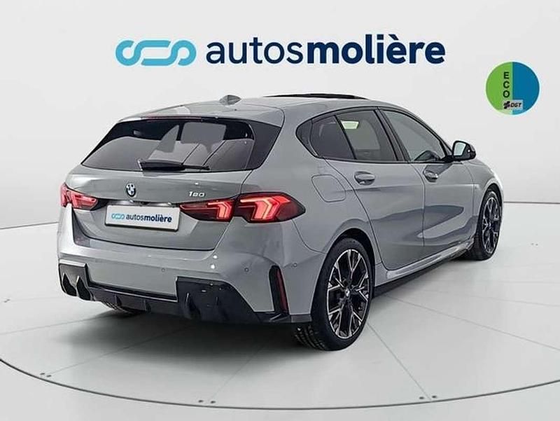 Usado BMW 116 Comfort Edition 170 CV (125 kW) 2025 Gris Utilitario