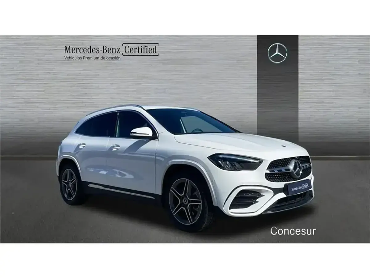 Begagnad Mercedes GLA200 150 HK (110 kW) 2023 Vit SUV