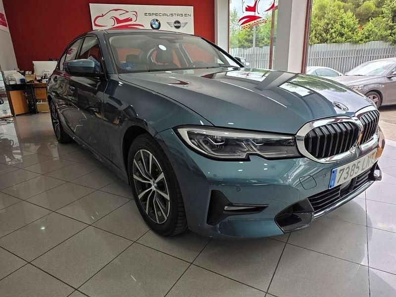 Verde Usado 2021 BMW 330e Shadowline Berlina | 34.490 € (Precio justo) - Imagen 1/4
