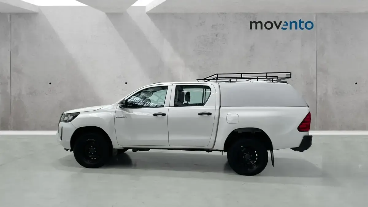 Usado Toyota HiLux 150 CV (110 kW) 2021 Blanco Pickup/Camioneta