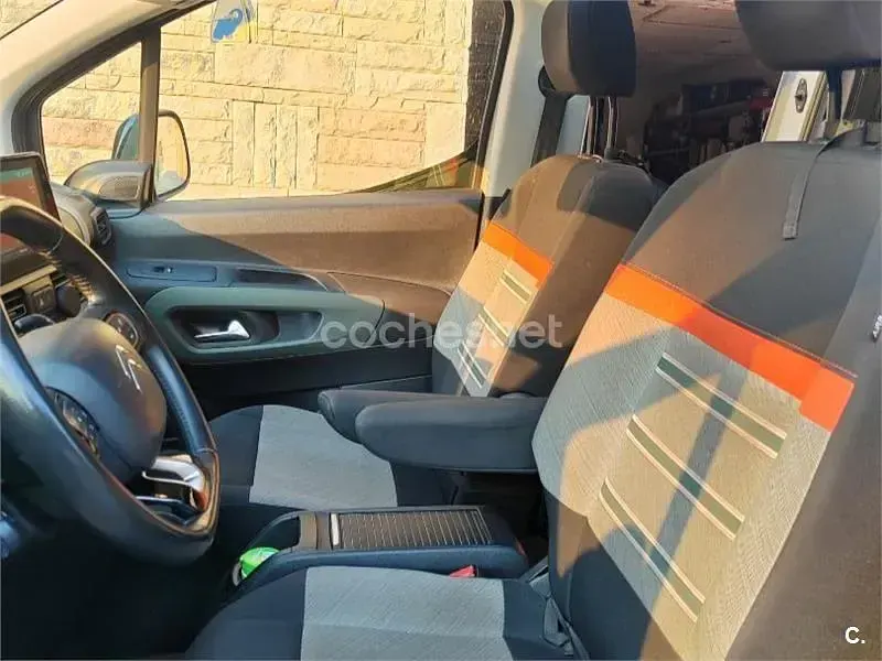 Usado Citroën Berlingo Shine 130 CV (95 kW) 2020 Beige Monovolumen