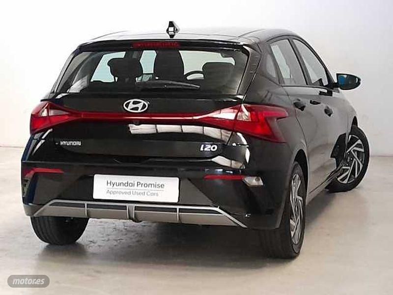 Usado Hyundai i20 83 CV (61 kW) 2024 Phantom black Utilitario