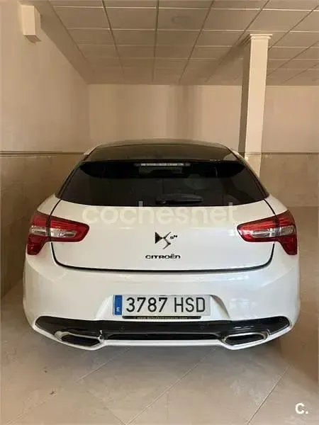 Usado Citroën DS5 200 CV (147 kW) 2013 Blanco Utilitario