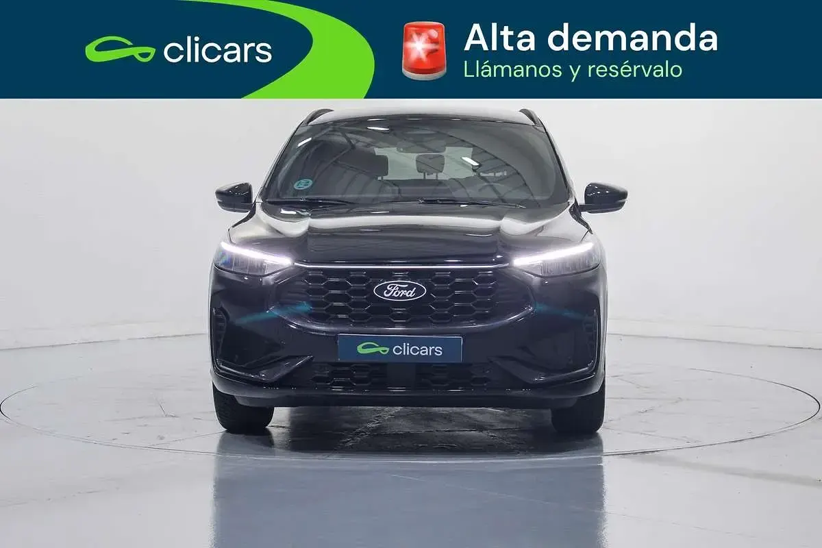 Usado Ford Kuga ST-Line 150 CV (110 kW) 2025 Negro SUV