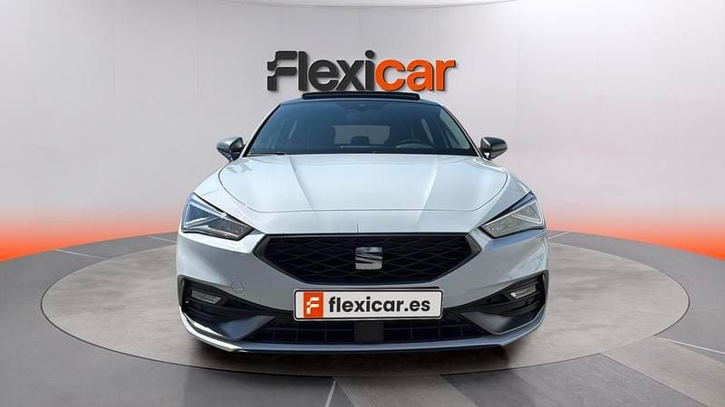 Usado Seat Leon FR 150 CV (110 kW) 2021 Blanco Berlina