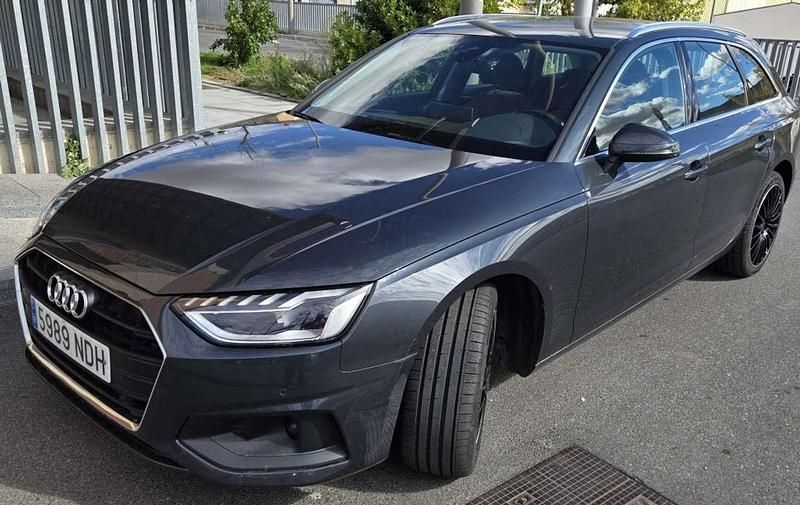 Gris Usado 2022 Audi A4 Berlina | 21.500 € (Buen precio) - Imagen 1/4