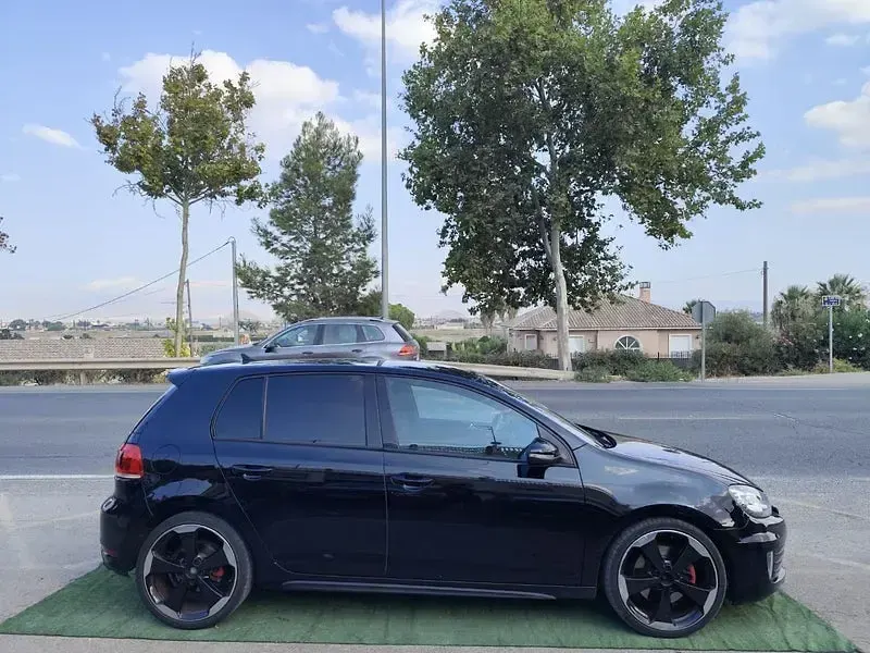 Usado VW Golf VII GTI 210 CV (154 kW) 2012 Negro Berlina