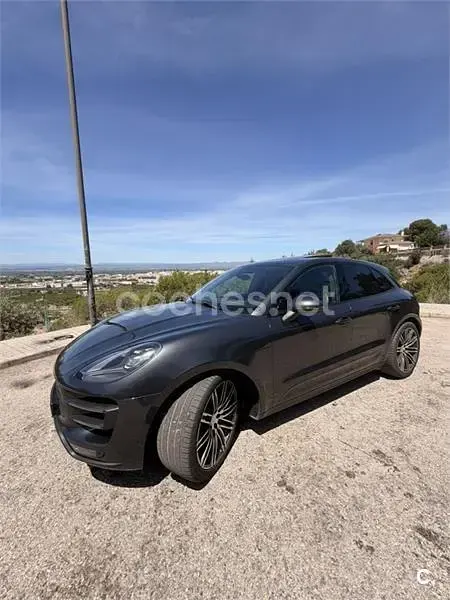 Usado Porsche Macan Turbo 400 CV (294 kW) 2016 Gris / plata SUV