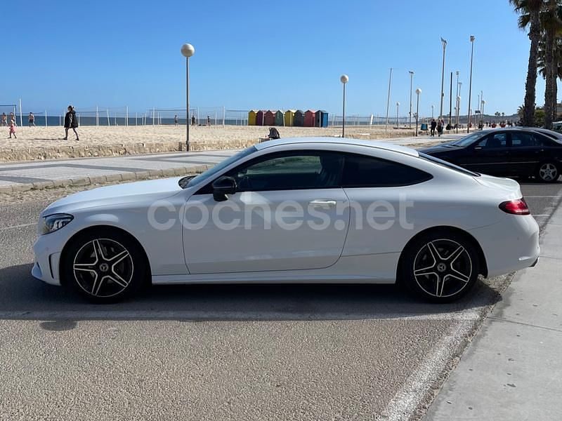Usado Mercedes C220 194 CV (142 kW) 2020 Blanco Coupe