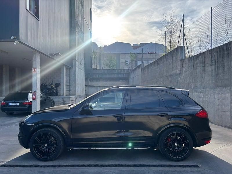 Usado Porsche Cayenne Turbo 500 CV (367 kW) 2010 Negro SUV