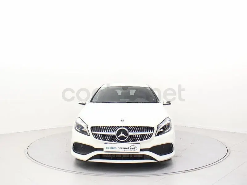 Usado Mercedes A180 122 CV (89 kW) 2018 Blanco Berlina