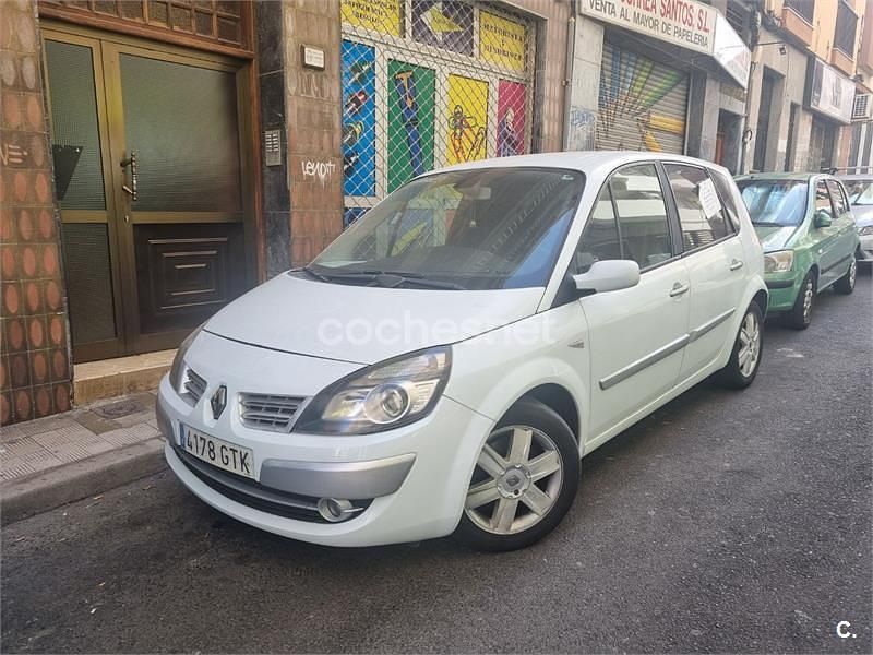 Blanco Usado 2010 Renault Grand Scénic III Dynamique Monovolumen | 4700 € (Buen precio) - Imagen 1/4