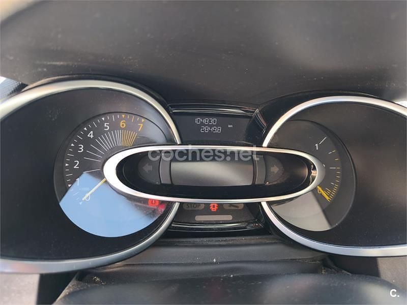 Usado Renault Clio IV Expression 75 CV (55 kW) 2015 Blanco Berlina