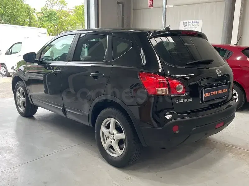 Usado Nissan Qashqai Acenta 140 CV (102 kW) 2008 Negro SUV