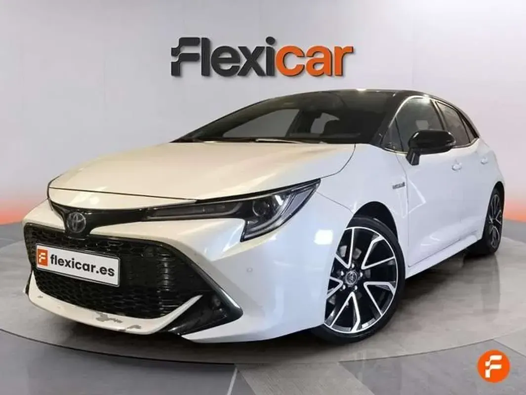 Usado Toyota Corolla Advance 179 CV (131 kW) 2019 Blanco Berlina