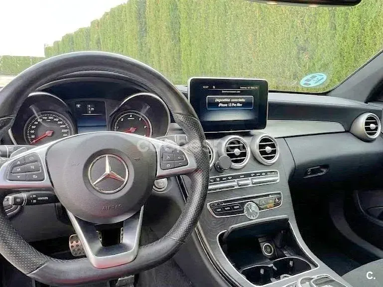 Usado Mercedes C220 AMG line 170 CV (125 kW) 2016 Blanco Coupe