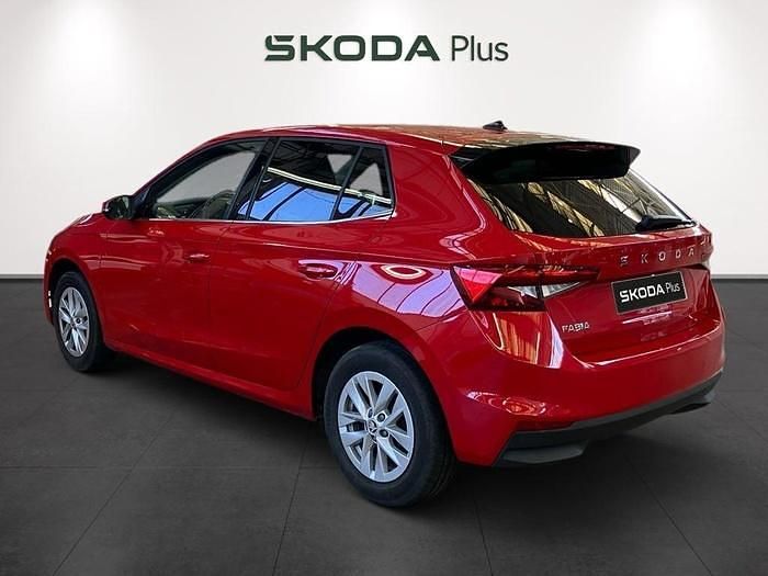 Rojo Usado 2024 Skoda Fabia Selection | 17.490 € (Un poco caro) - Imagen 1/4