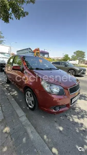 Usado Chevrolet Aveo LS 84 CV (61 kW) 2011 Rojo Berlina