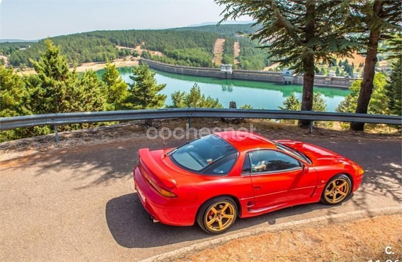 Usado Mitsubishi 3000 GT 286 CV (210 kW) 1999 Rojo Coupe
