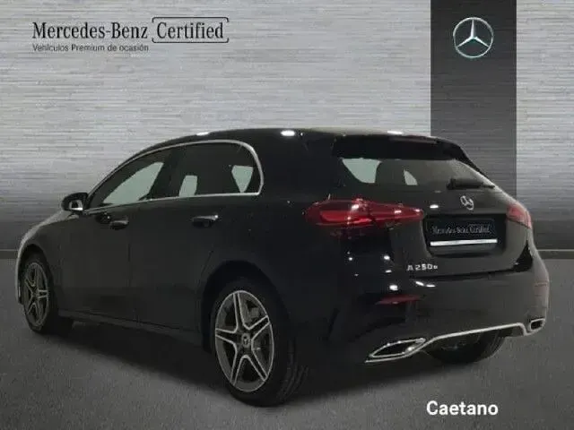 Usado Mercedes A250 218 CV (160 kW) 2024 Negro cosmos