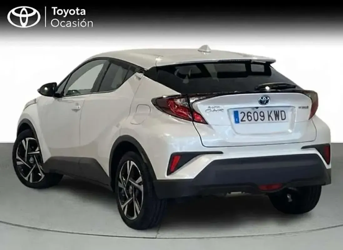 Usado Toyota C-HR Advance 122 CV (89 kW) 2019 Blanco SUV