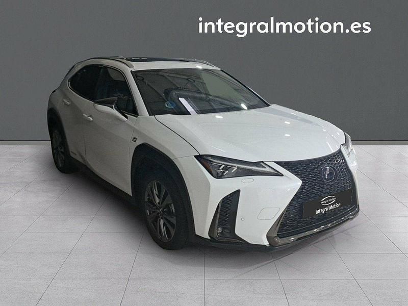 Usado Lexus UX Sport Line 183 CV (134 kW) 2021 Blanco SUV