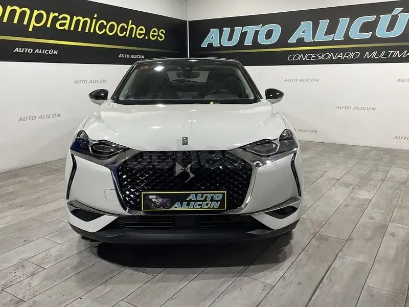 Usado DS Automobiles DS3 Performance 120 CV (88 kW) 2020 Blanco Berlina