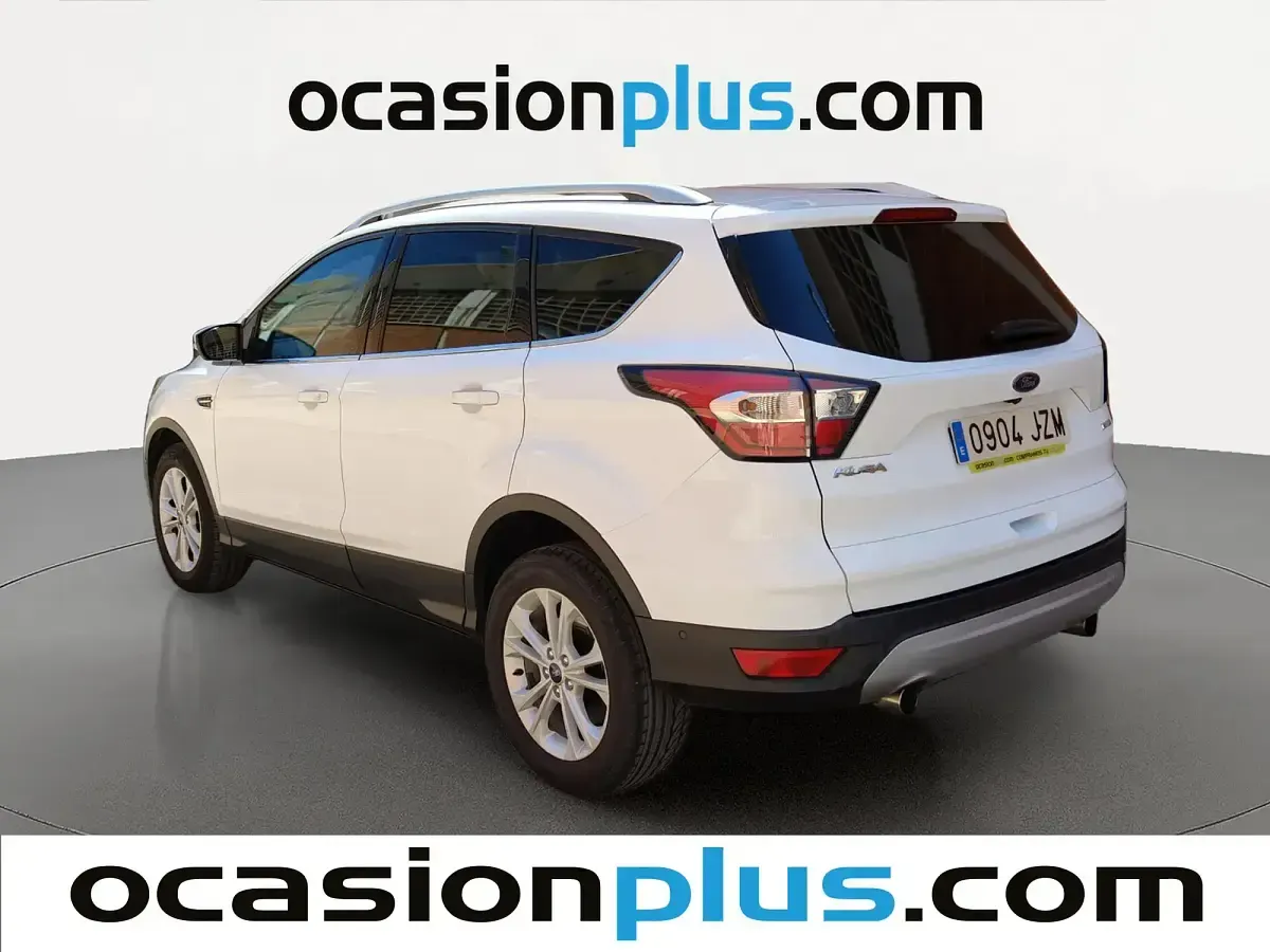 Usado Ford Kuga Titanium 150 CV (110 kW) 2017 Blanco SUV