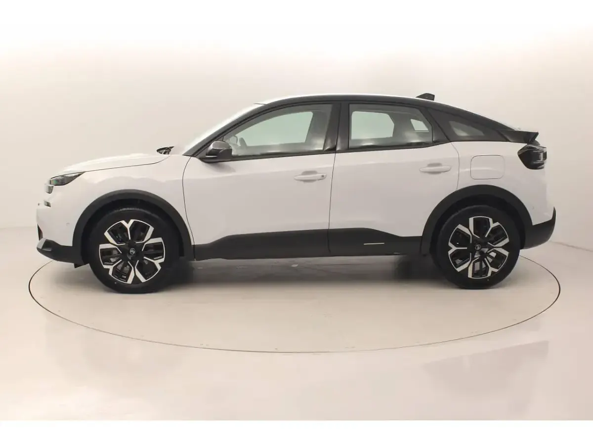 Nuevo Citroën C4 Business Class 145 CV (106 kW) 2026 Blanco SUV