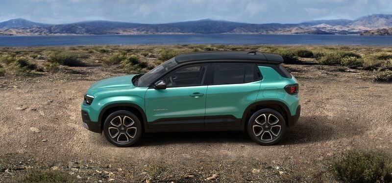 Usado Jeep Avenger Summit 100 CV (73 kW) 2024 Azul SUV