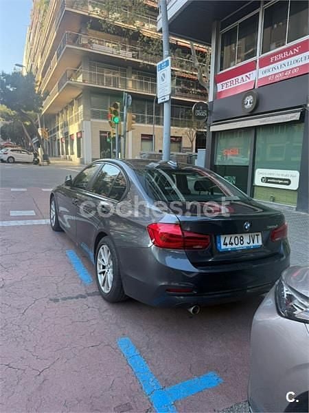 Usado BMW 318 150 CV (110 kW) 2016 Gris / plata Berlina