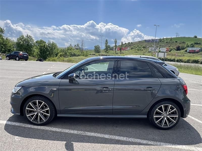 Usado Audi A1 Sportback 90 CV (66 kW) 2015 Gris / plata Utilitario