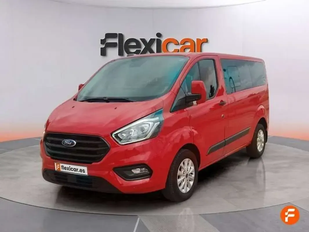 Usado Ford Tourneo Custom Trend 136 CV (100 kW) 2023 Rojo Van