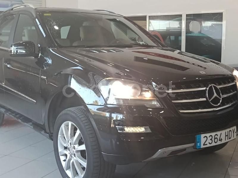 Usado Mercedes ML300 204 CV (150 kW) 2012 Negro SUV