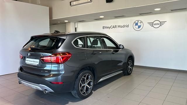 Usado BMW X1 Executive 150 CV (110 kW) 2018 Gris / plata SUV