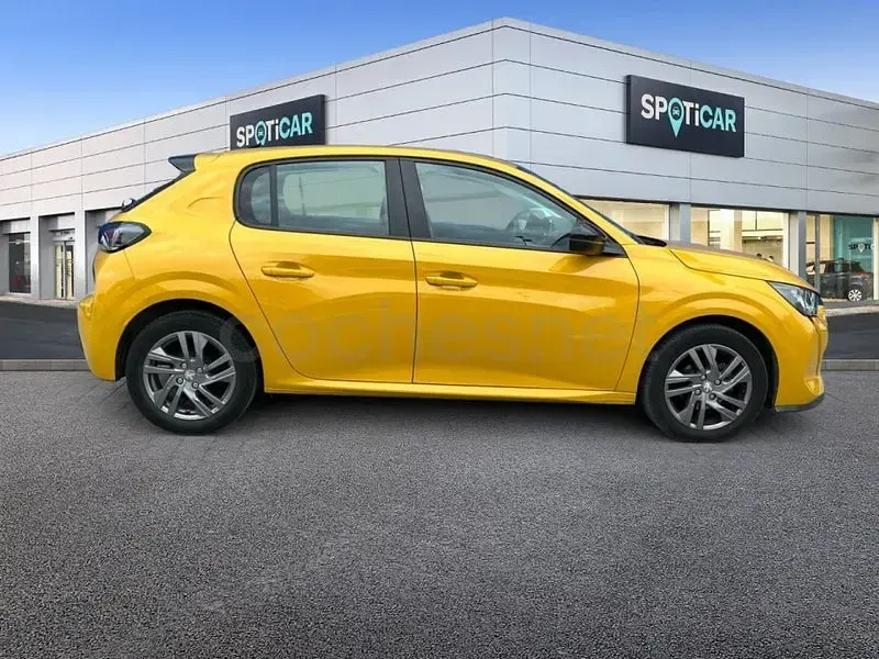Usado Peugeot 208 Active 75 CV (55 kW) 2022 Amarillo Utilitario