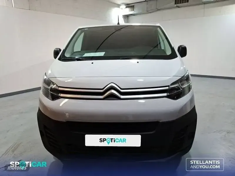 Usado Citroën Jumpy 120 CV (88 kW) 2024 Blanco Monovolumen