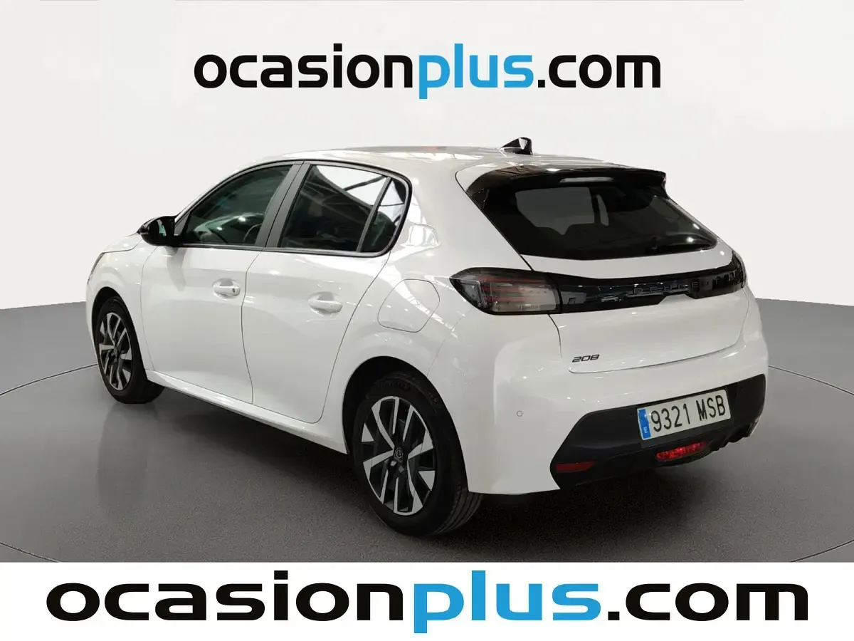 Usado Peugeot 208 Active 102 CV (75 kW) 2024 Blanco Utilitario