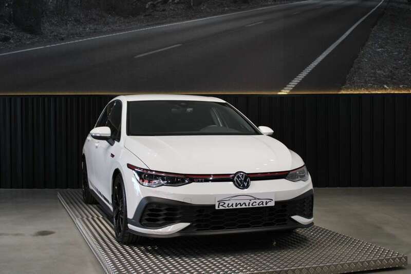 Usado VW Golf VIII GTI Clubsport 300 CV (220 kW) 2021 Blanco Utilitario