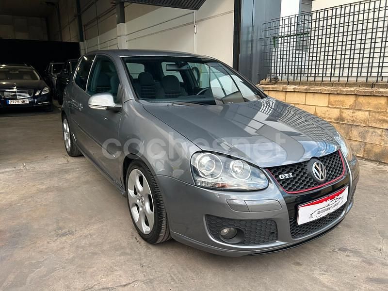 Usado VW Golf IV GTI 200 CV (147 kW) 2005 Gris / plata Berlina