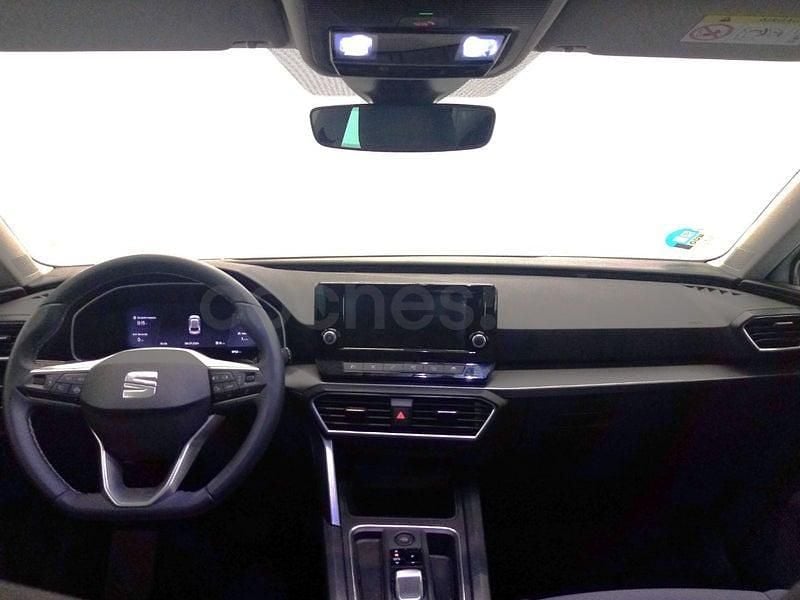 Usado Seat Leon Style 116 CV (85 kW) 2025 Blanco Berlina