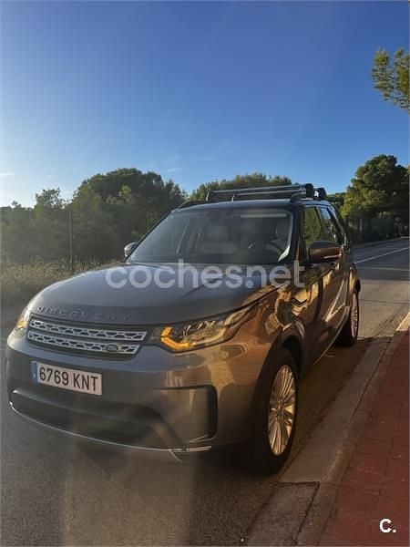 Usado Land Rover Discovery 5 First Edition 258 CV (189 kW) 2018 Gris / plata SUV