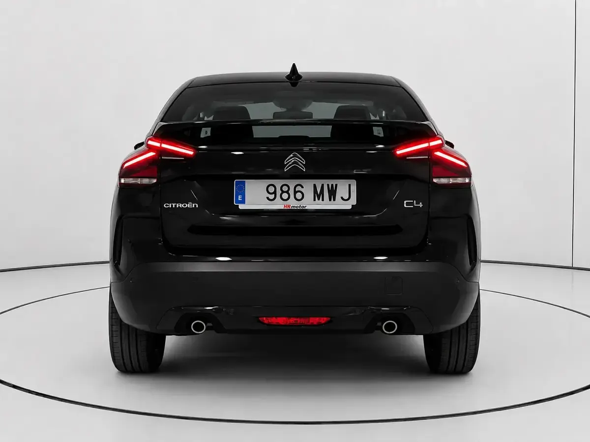 Begagnad Citroën C4 PureTech 131 HK (96 kW) 2024 Svart SUV