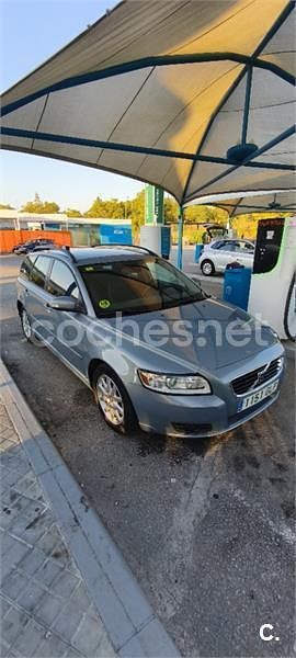 Gris / plata Usado 2009 Volvo V50 Momentum Familiar | 5700 € (Un poco caro) - Imagen 1/4