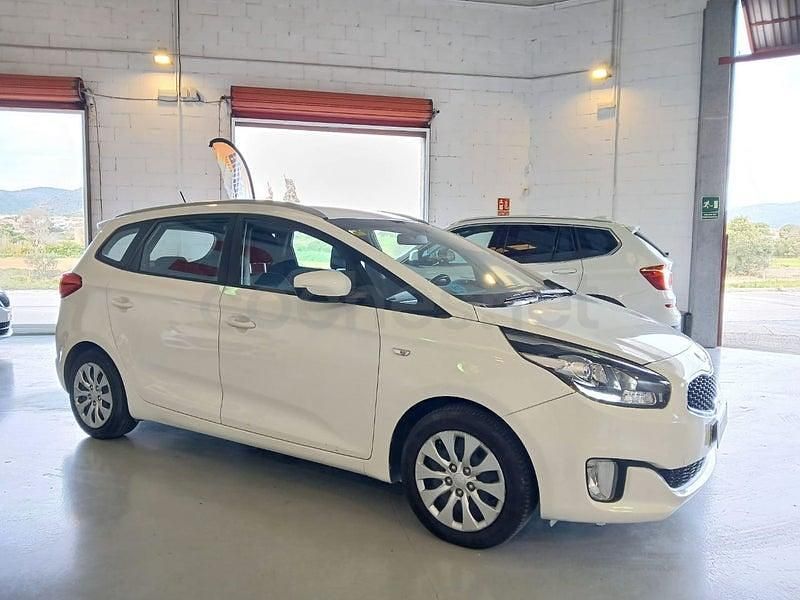 Usado Kia Carens 135 CV (99 kW) 2014 Blanco Monovolumen
