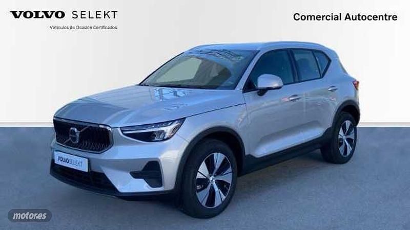 Plateado Nuevo 2024 Volvo XC40 Core SUV | 36.900 € (Precio justo) - Imagen 1/4