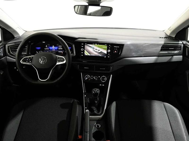 Usado VW Polo Life 95 CV (69 kW) 2024 Azul Utilitario