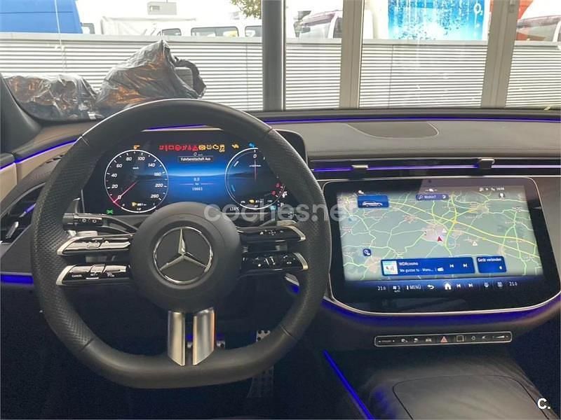 Usado Mercedes E300 313 CV (230 kW) 2025 Negro Familiar