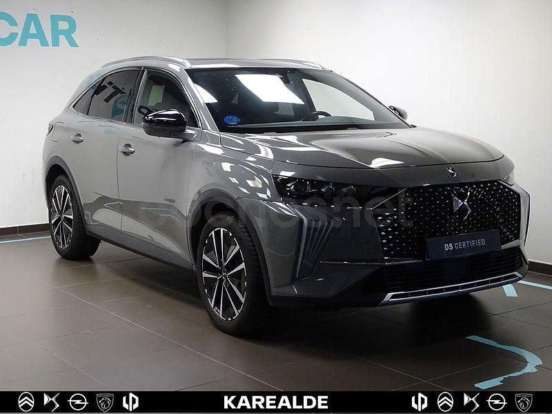 Usado DS Automobiles DS7 Crossback Opera 300 CV (220 kW) 2023 Gris / plata SUV