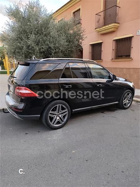 Negro Usado 2012 Mercedes ML250 SUV | 19.900 € (Precio justo) - Imagen 1/4